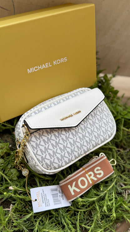 Michael Kors Crossbody With Detachable Wallet.