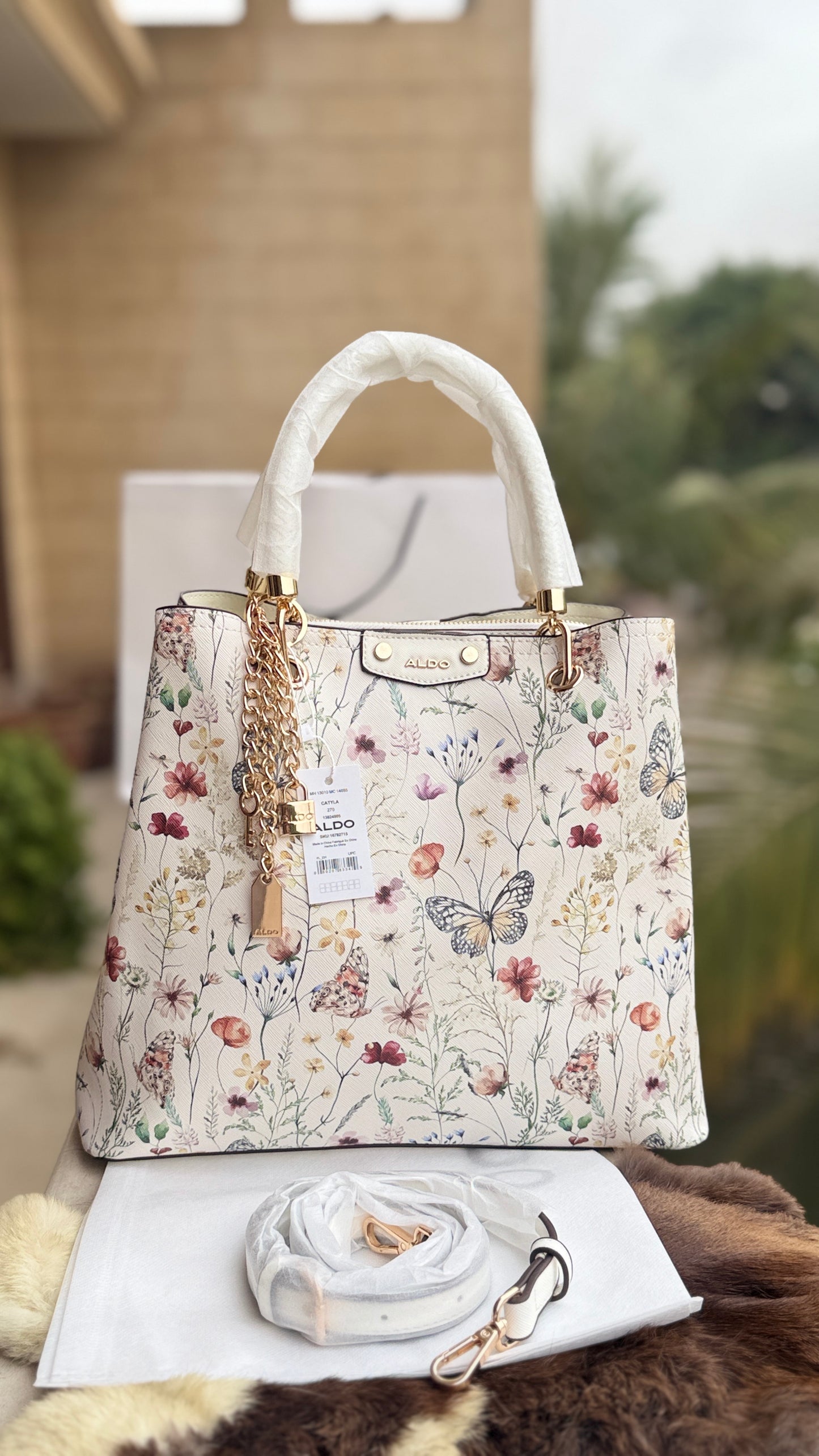 Aldo Lothycan Satchel-Master Series.