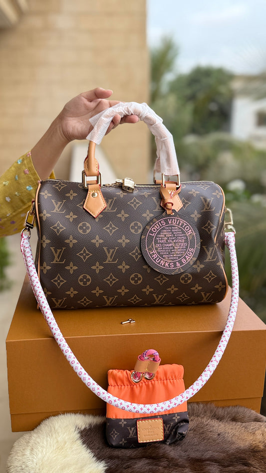 Louis Vuitton Speedy Hand Bag-AAA Quality Series With Double Folding Box.
