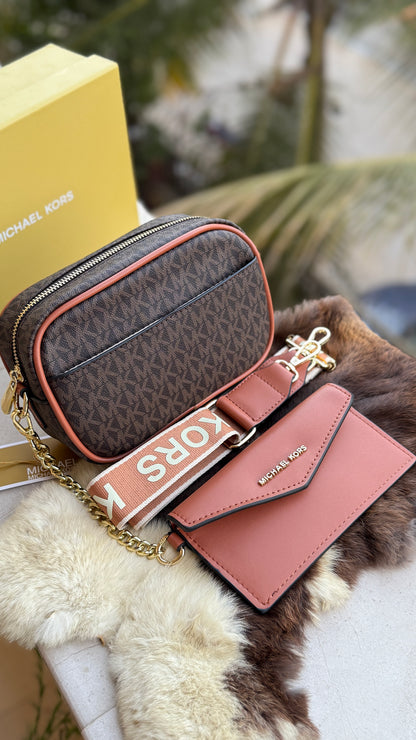 Michael Kors Crossbody With Detachable Wallet.