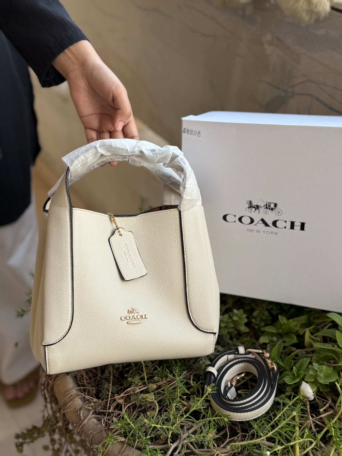 Coach Hadley 21 Hobo Bag-Master Series-Same As Original-Box Included