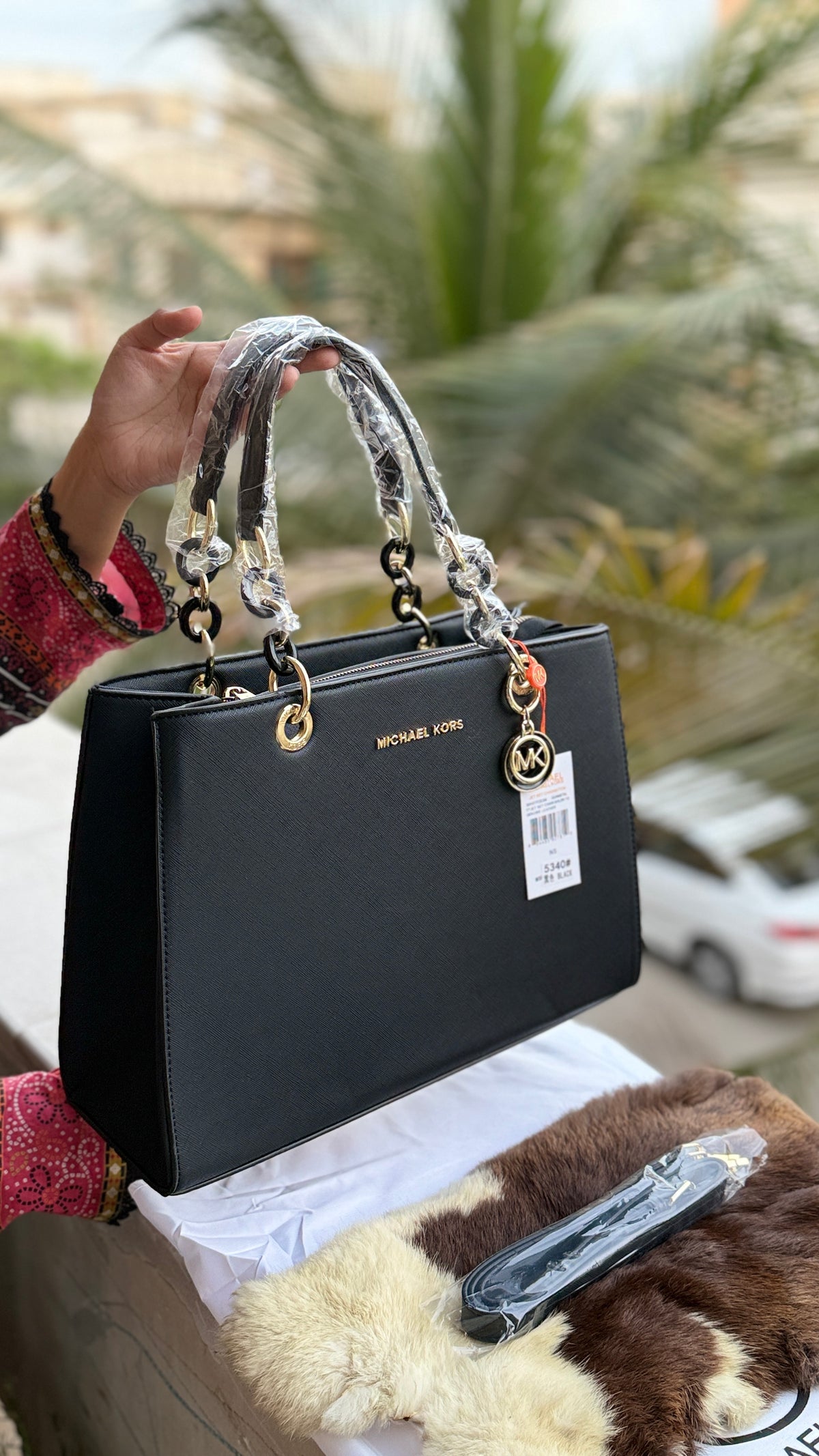 Michael Kors Tote-Master Plus series.