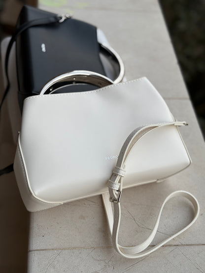 50% off Pedro Lia handbag Black ( Discoloration on handle ) Pedro Lia Handbag