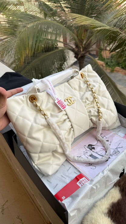 Chanel 25K Butterfly Bag-AAA-Box,Cards,Pictures etc