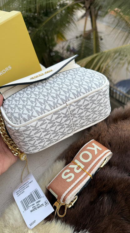 Michael Kors Crossbody With Detachable Wallet.