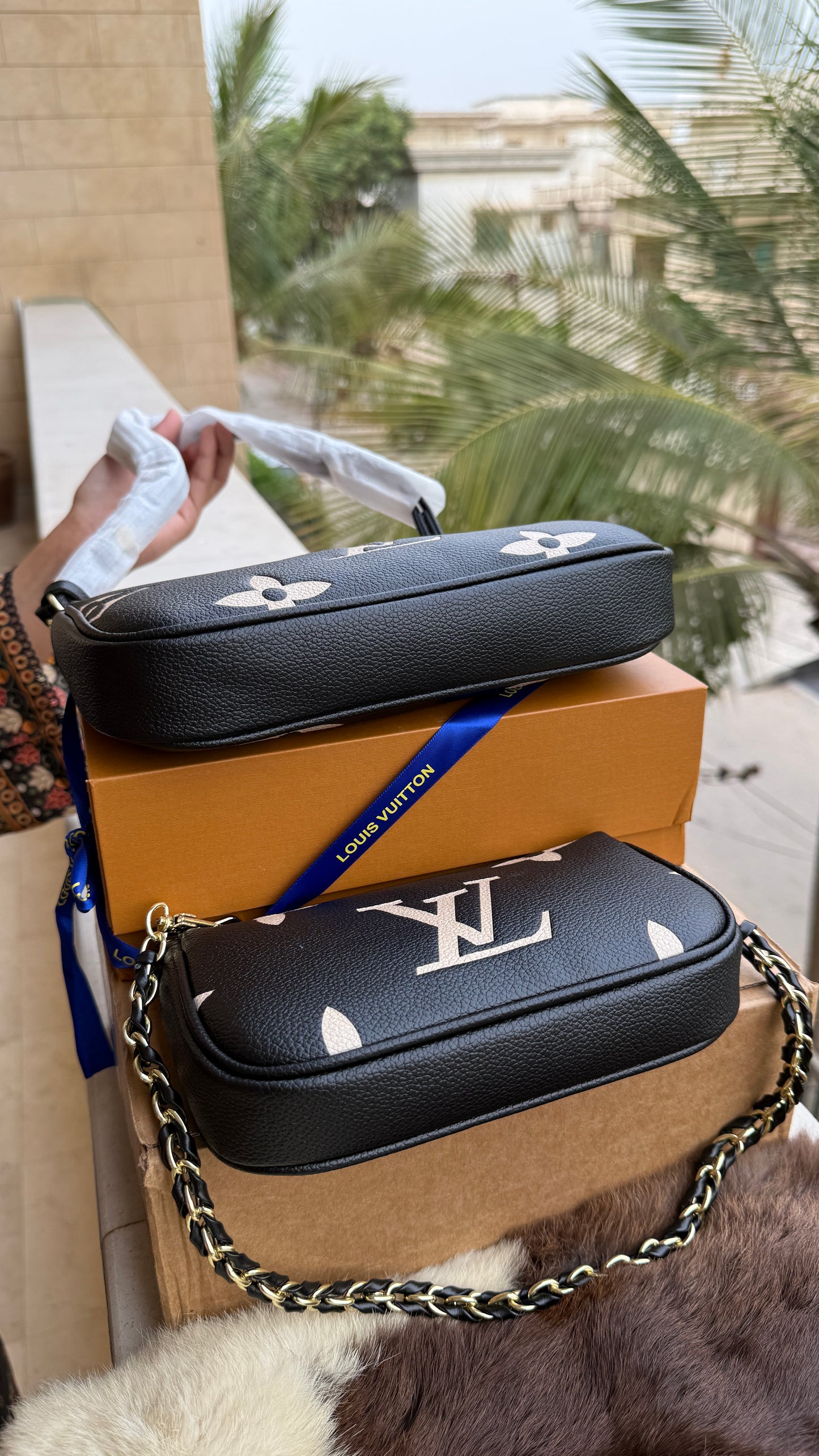 Louis Vuitton Multi Pochette Accessoires bag-Double Folding box-Master Series