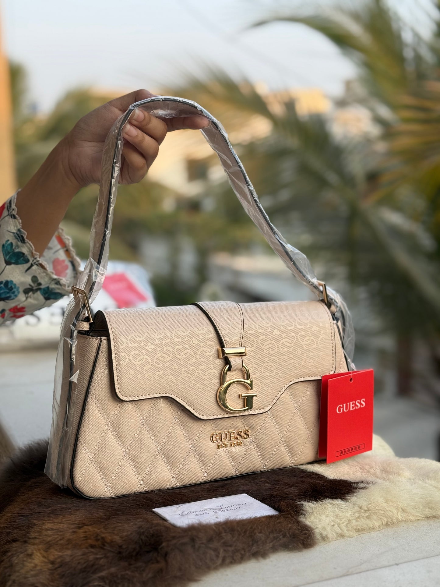 G U E S S ADI Flap Shoulder Bag AAA