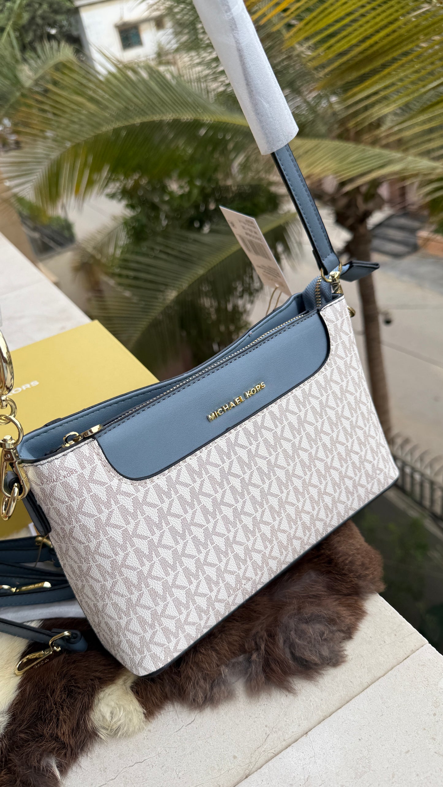 Michael Kors Crossbody/Shoulder Bag Master Series with box