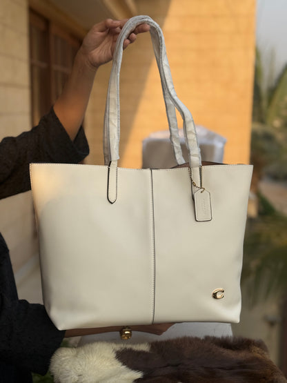 Coach North Tote Bag 32-Master Series