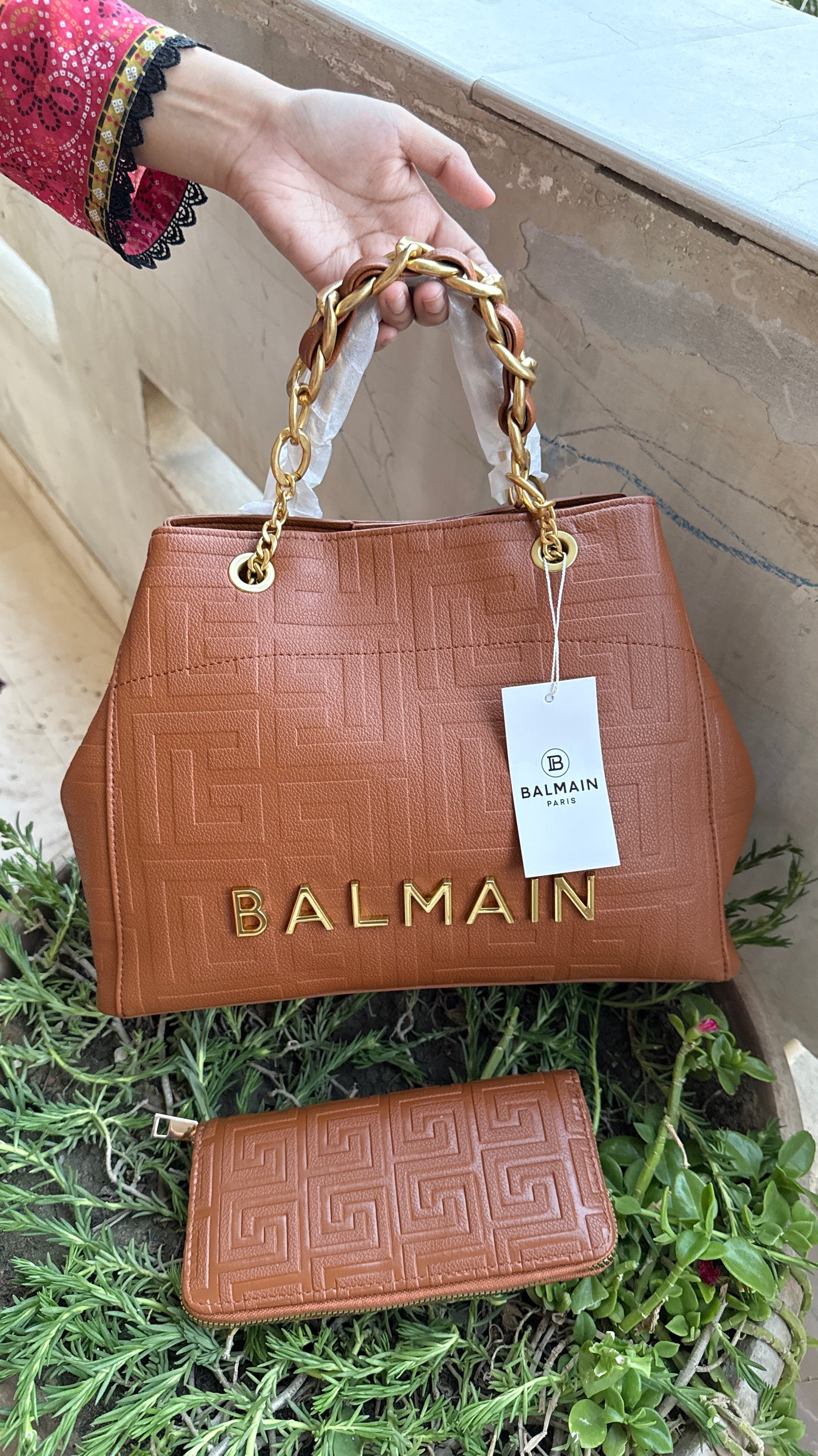 BALMAIN Large Tote With Balmain clutch