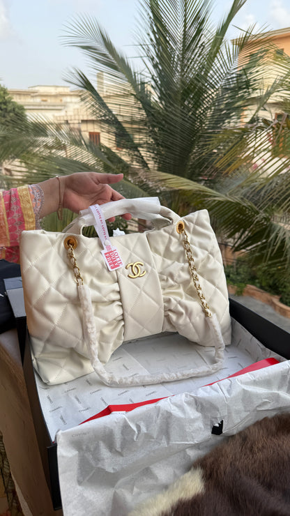 Chanel 25K Butterfly Bag-AAA-Box,Cards,Pictures etc