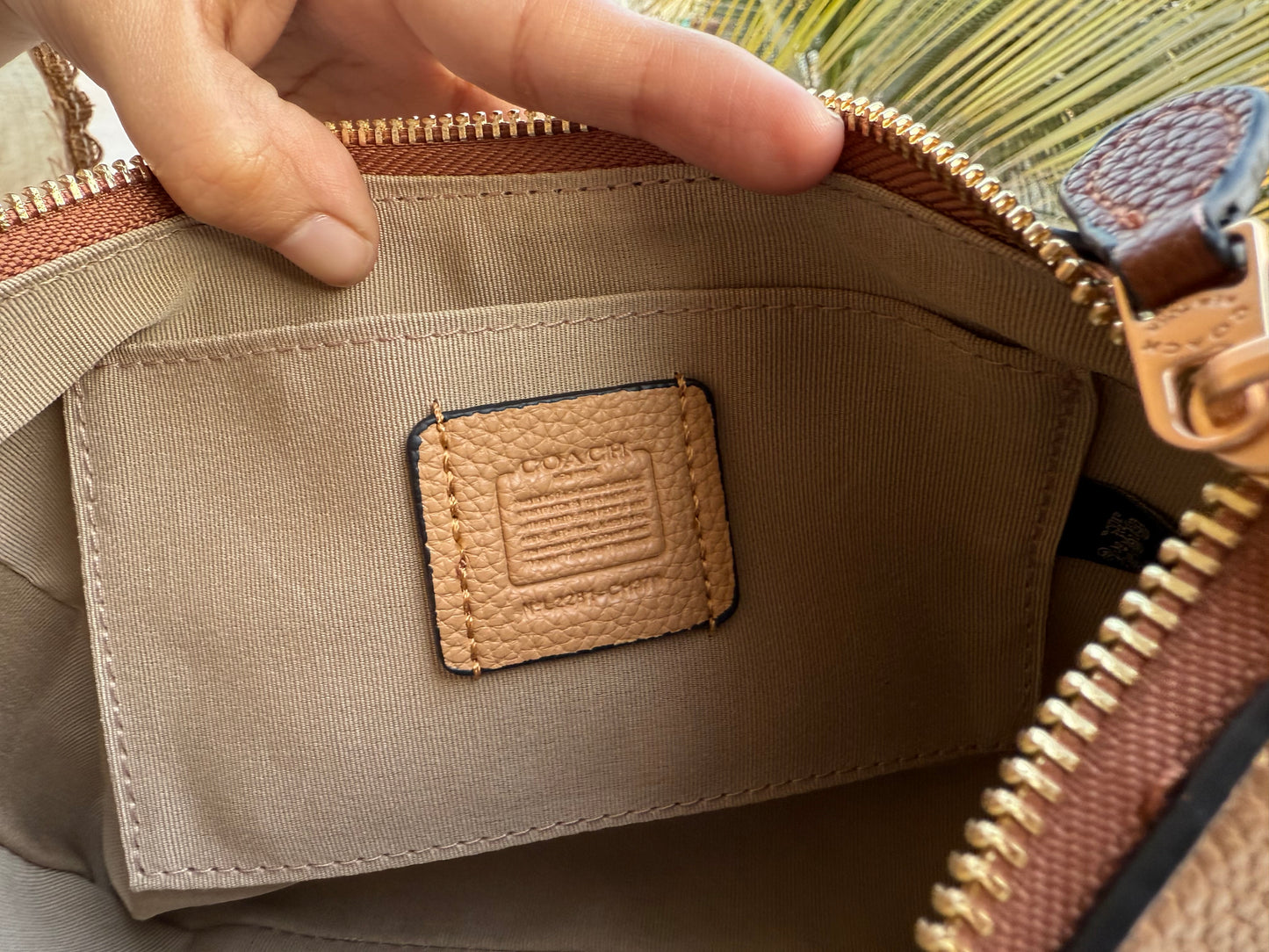 Coach Teri Hobo bag-With box-Master Series