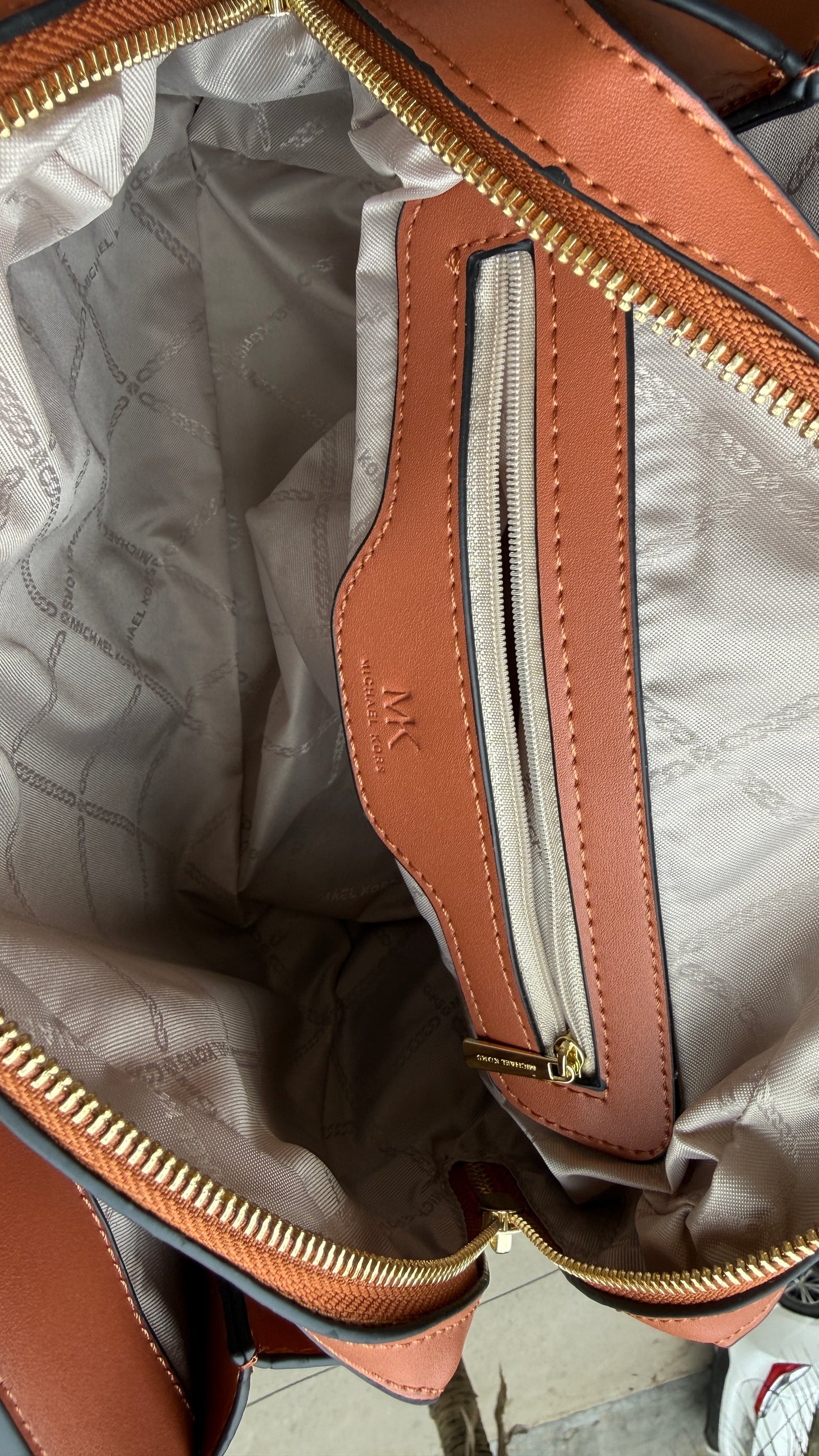 Michael Kors Laila Signature Monogram Hand Bag-With Box-Master Series