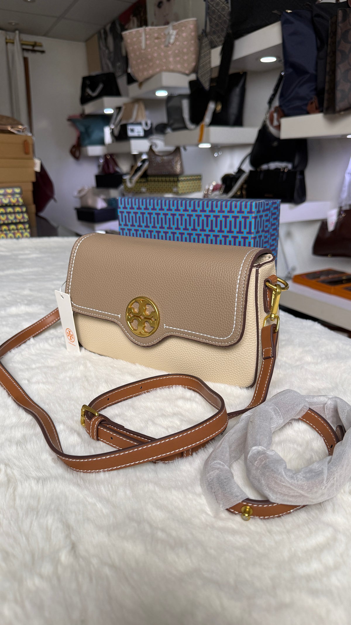 Tory burch Felix Flap Convertible-Master Series-Box Packaging