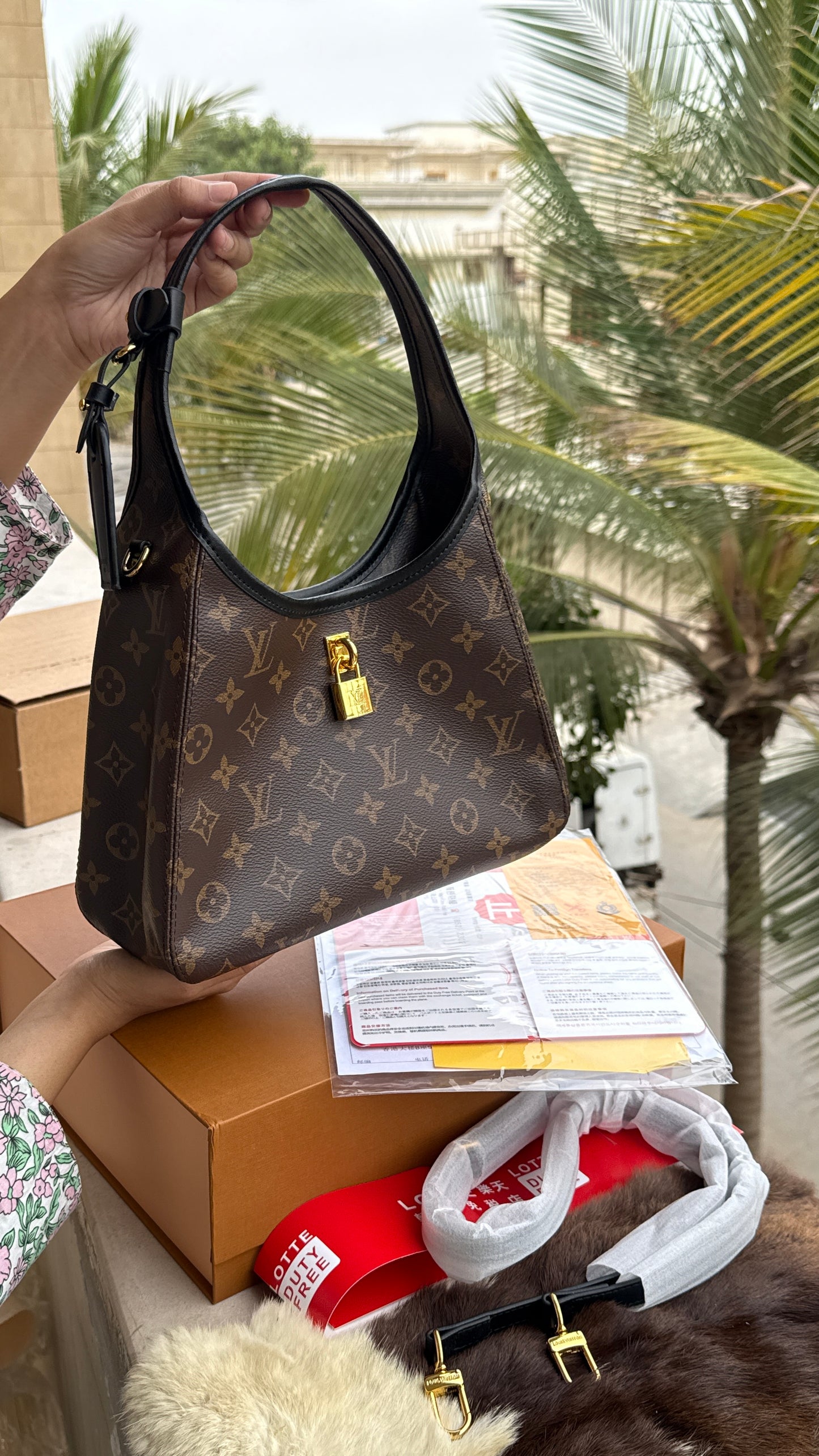 Louis Vuitton The Drop PM-Master Plus Series-Double box Folding