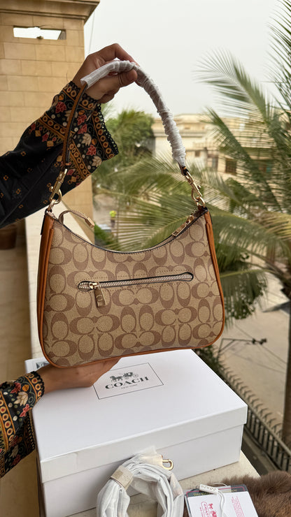 Coach Teri Hobo Large-With Box Master Series