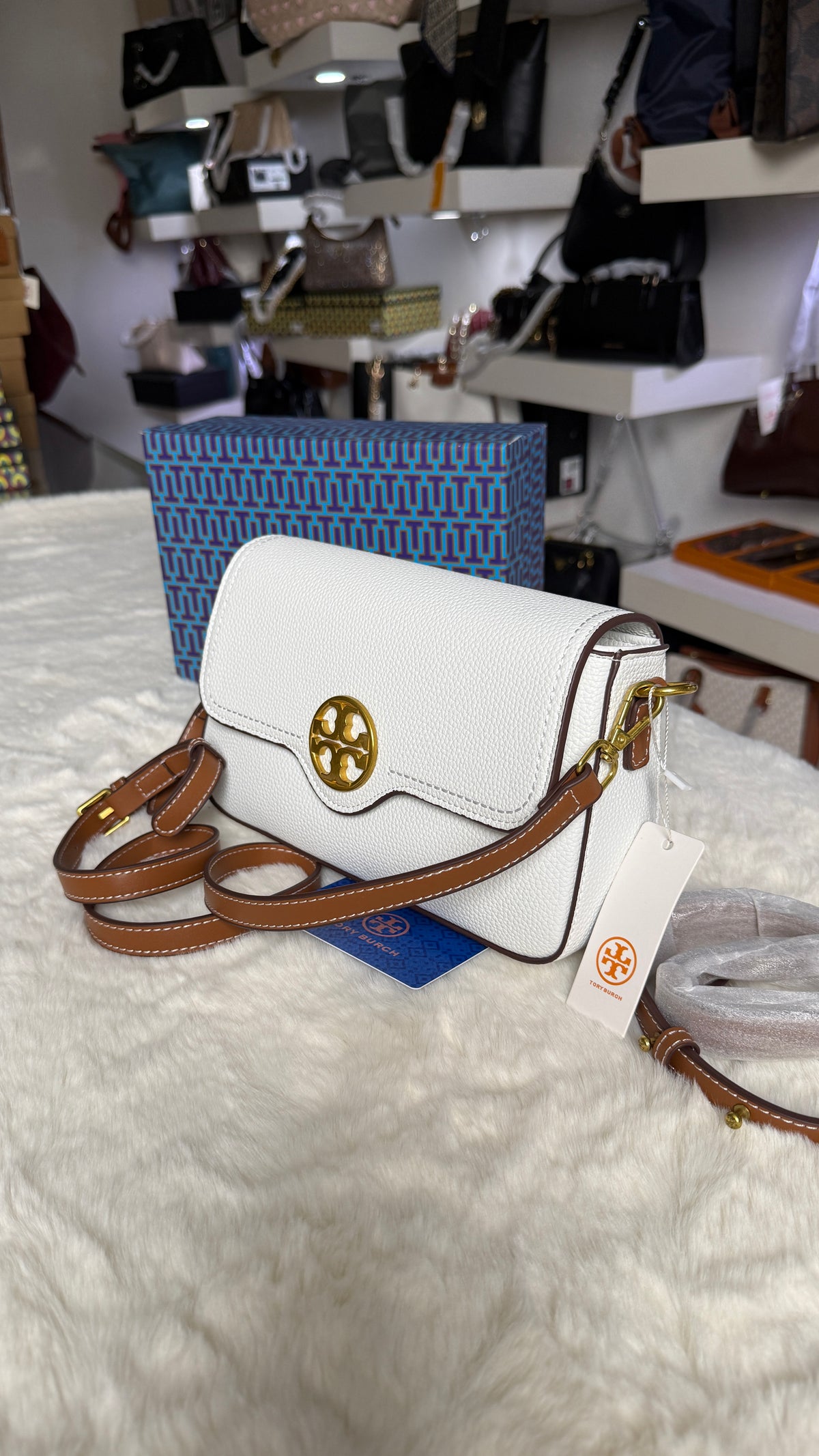 Tory burch Felix Flap Convertible-Master Series-Box Packaging