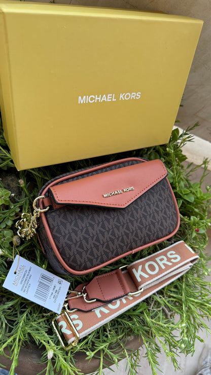 Michael Kors Crossbody With Detachable Wallet.