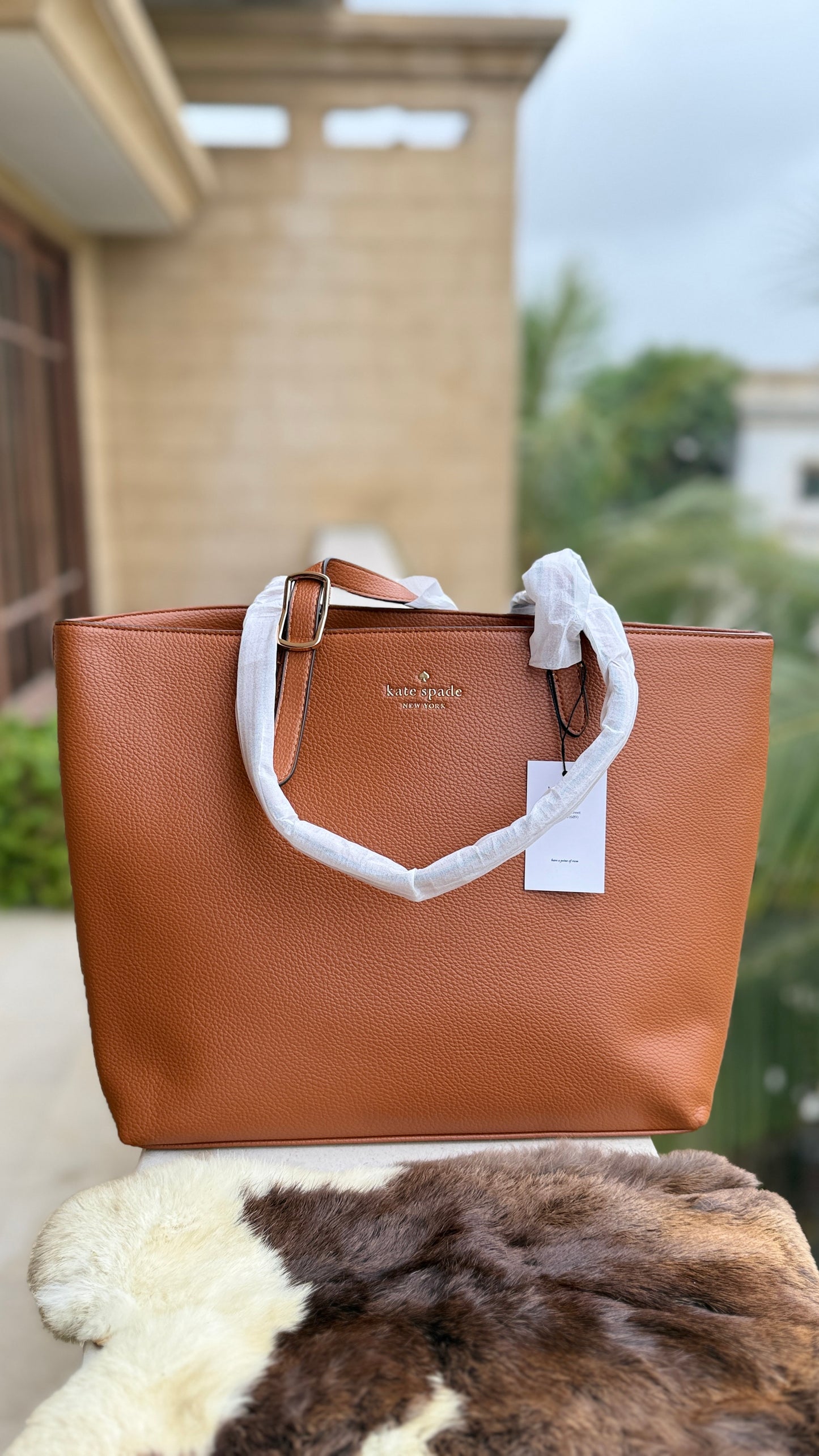 Kate Spade New York 454 Large Pebbled Leather Tote-Master Series