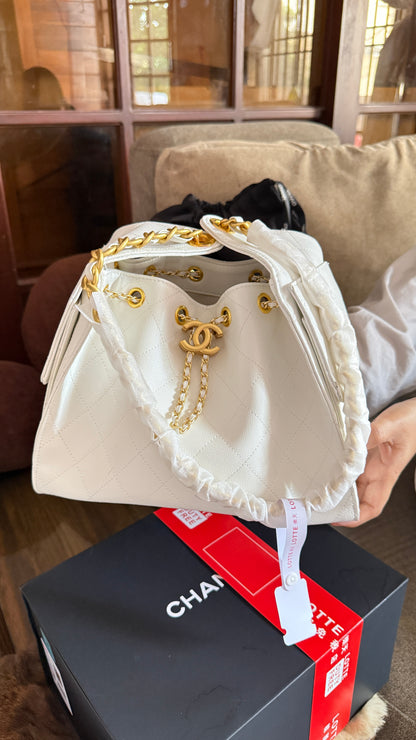 Chanel 25 small quilted hobo bag-AAA Series-Folding box Packaging.