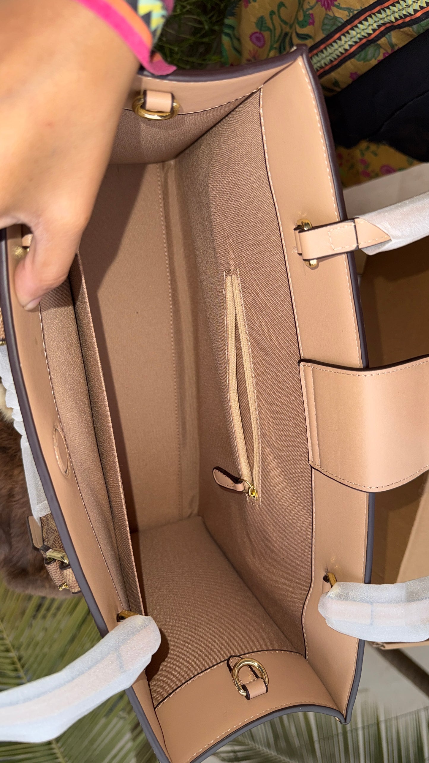 Coach Maggie Tote Bag-Master Series-With Box