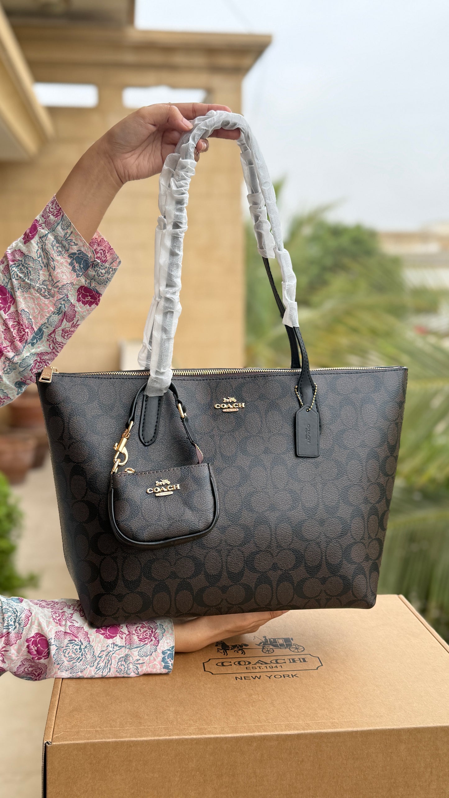 Coach Tote-With Coin Bag-Master Plus Series-With Box