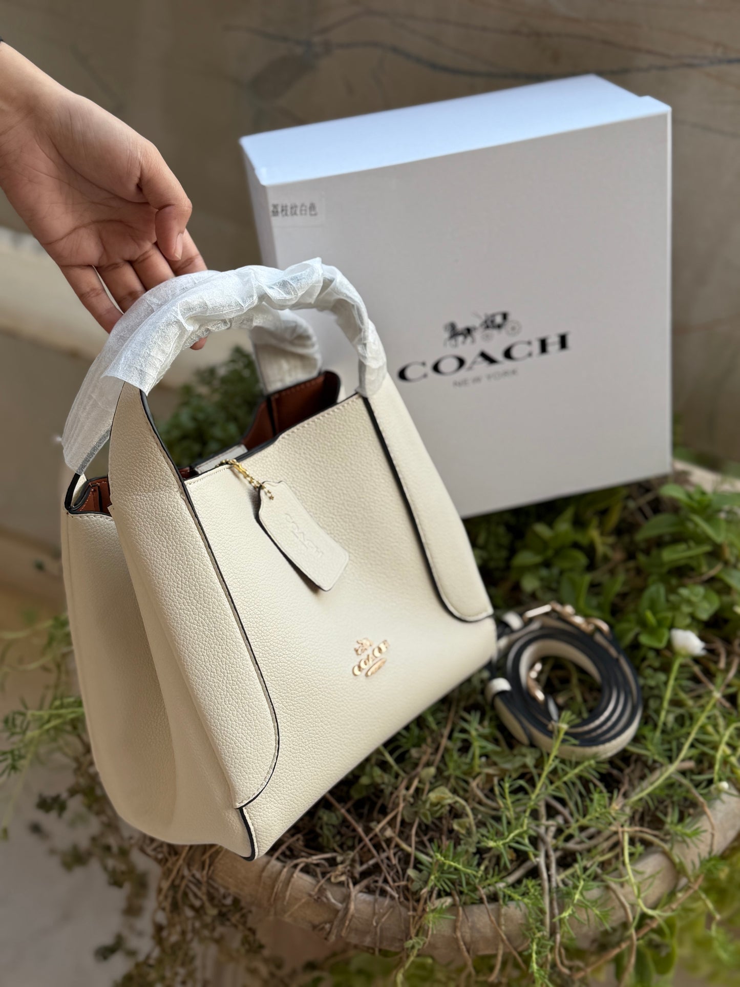 Coach Hadley 21 Hobo Bag-Master Series-Same As Original-Box Included