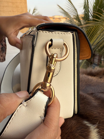 Coach Georgie shoulder bag in white with daisy embroidery.Same as original-Master Plus Series-Box included