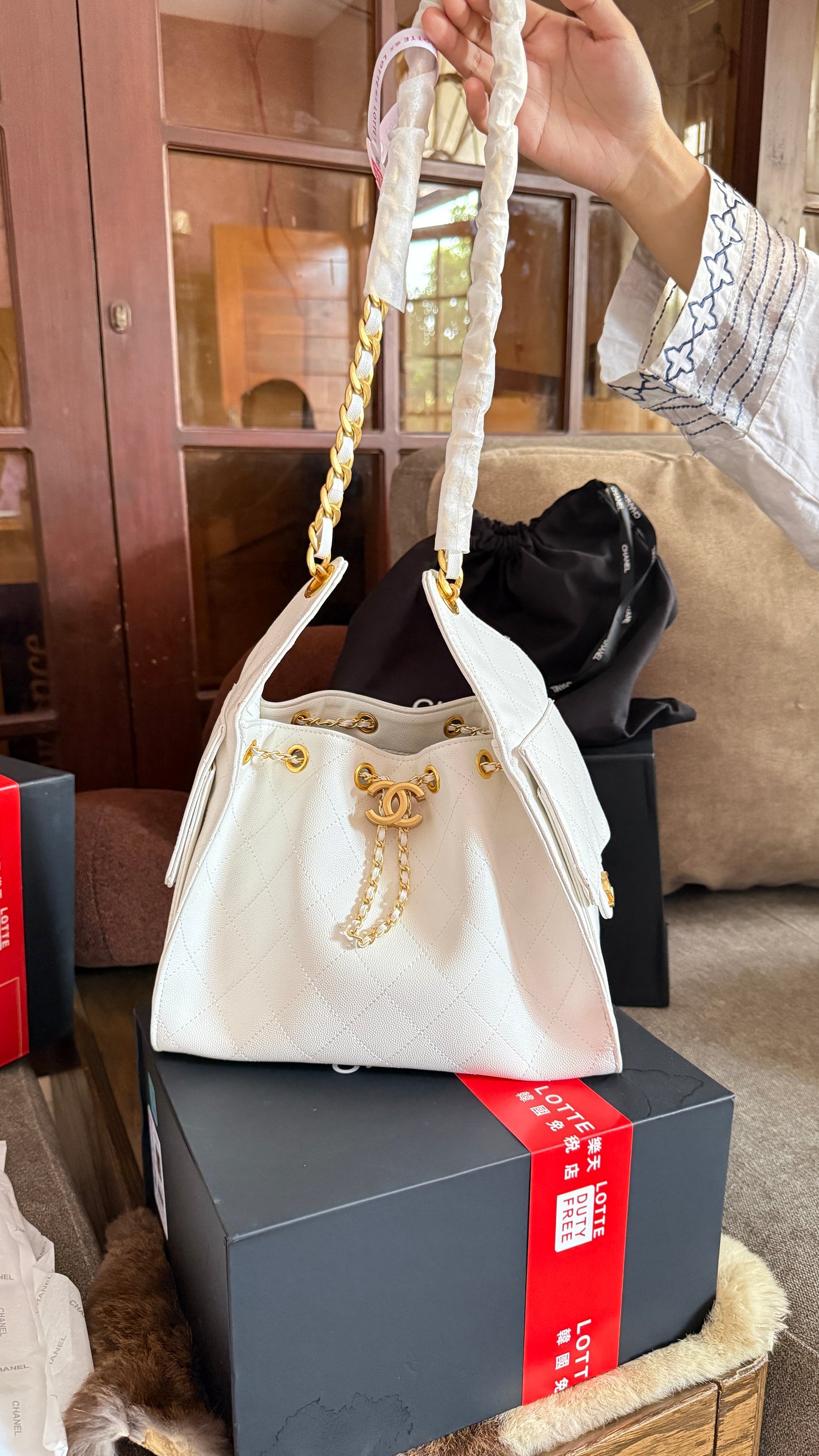 Chanel 25 small quilted hobo bag-AAA Series-Folding box Packaging.