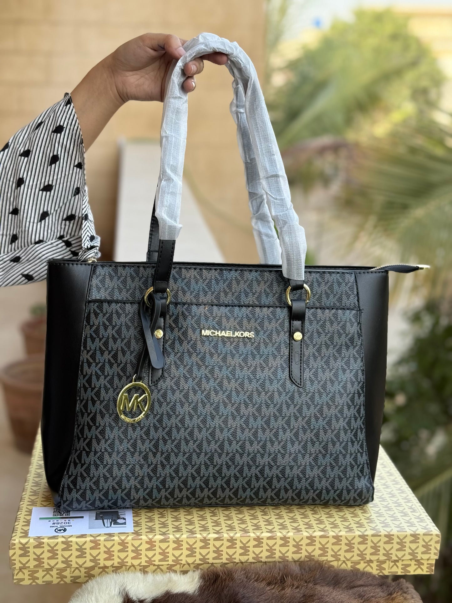 Michael Kors Tote With Box