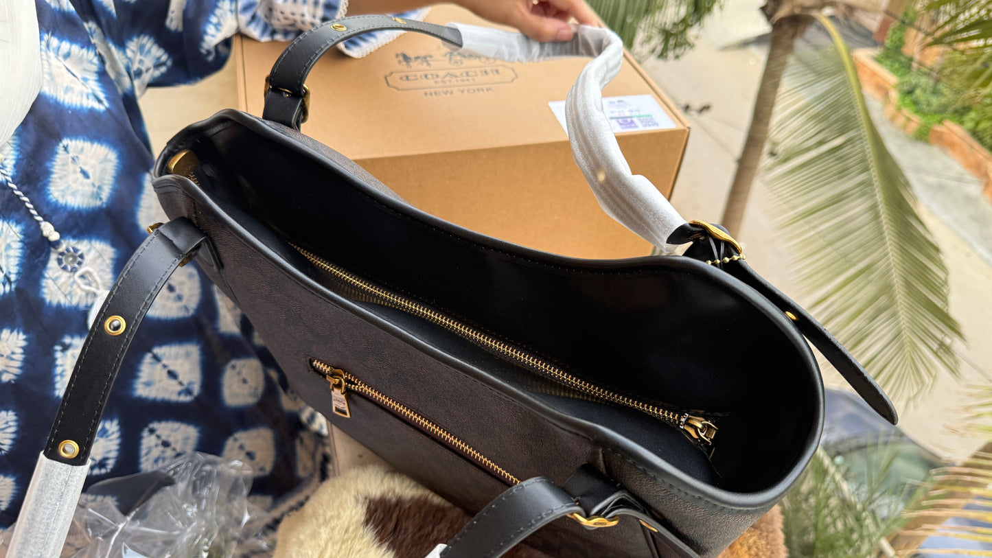 Coach Outlet Meadow Shoulder Bag-Folding Box-Master Series