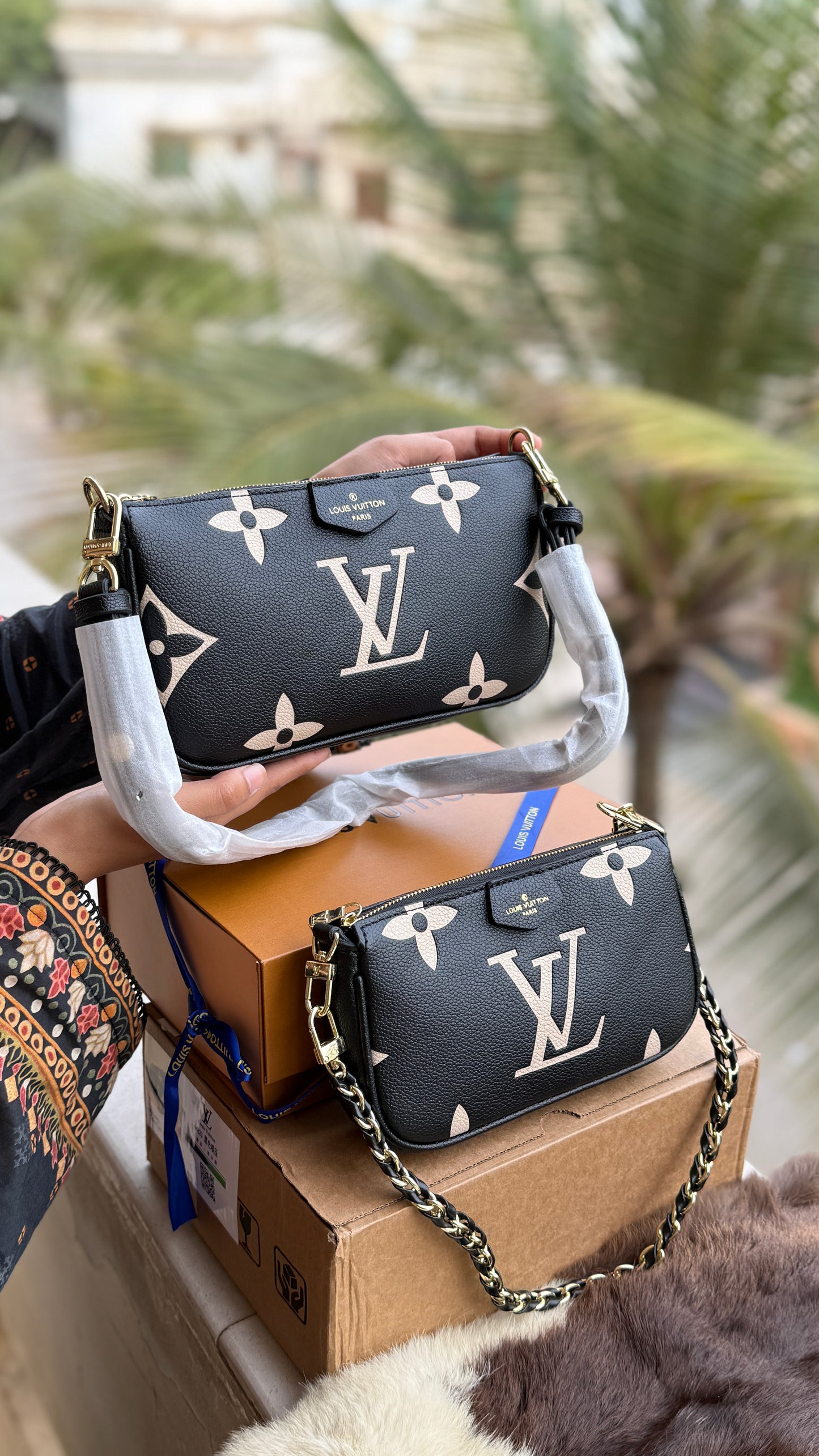 Louis Vuitton Multi Pochette Accessoires bag-Double Folding box-Master Series