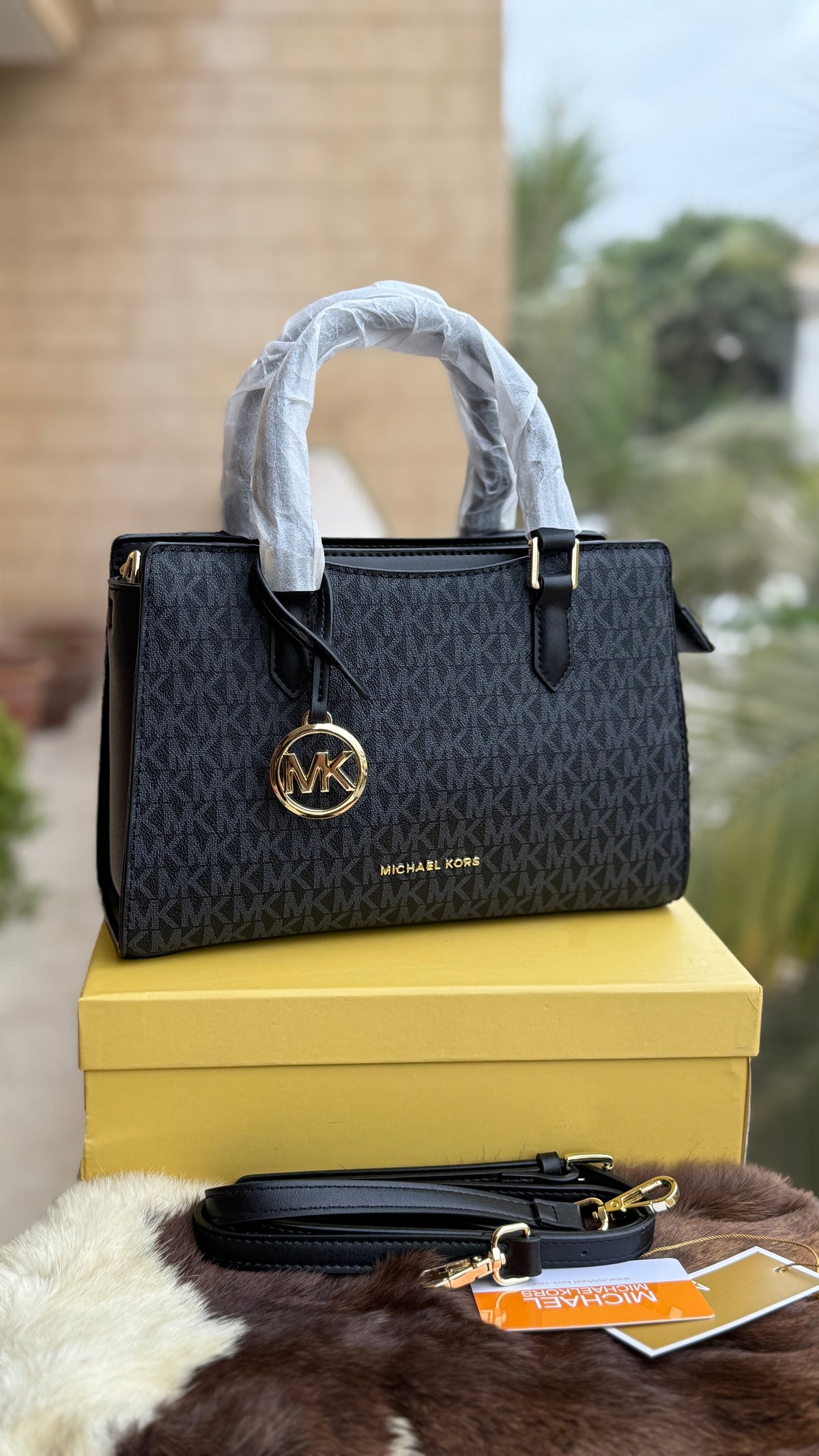 Michael Kors Laila Signature Monogram Hand bag With box.