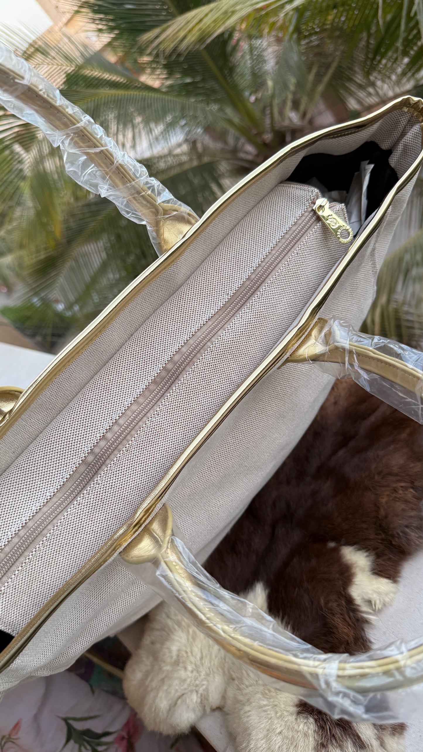 Victoria’s Secret Tote-Xtra Large Perfect Mom’s & Travelling.