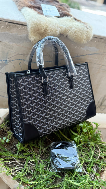 GOYARD Handbag.