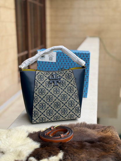 TORY BURCH MCGRAW BUCKET BAG ( Master Series )