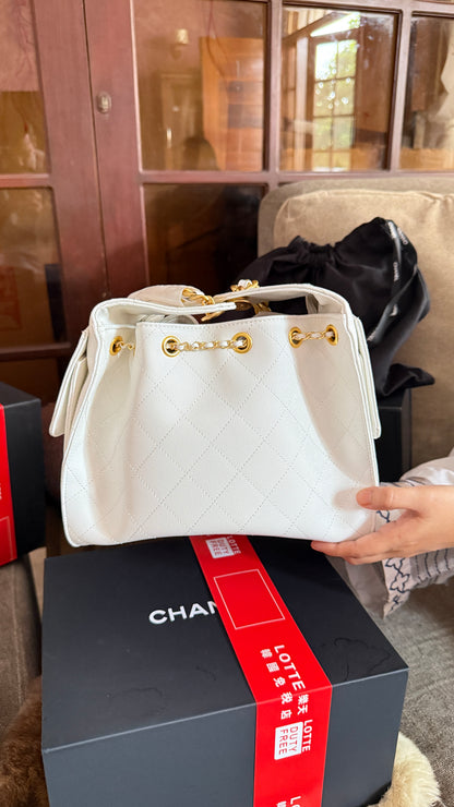 Chanel 25 small quilted hobo bag-AAA Series-Folding box Packaging.