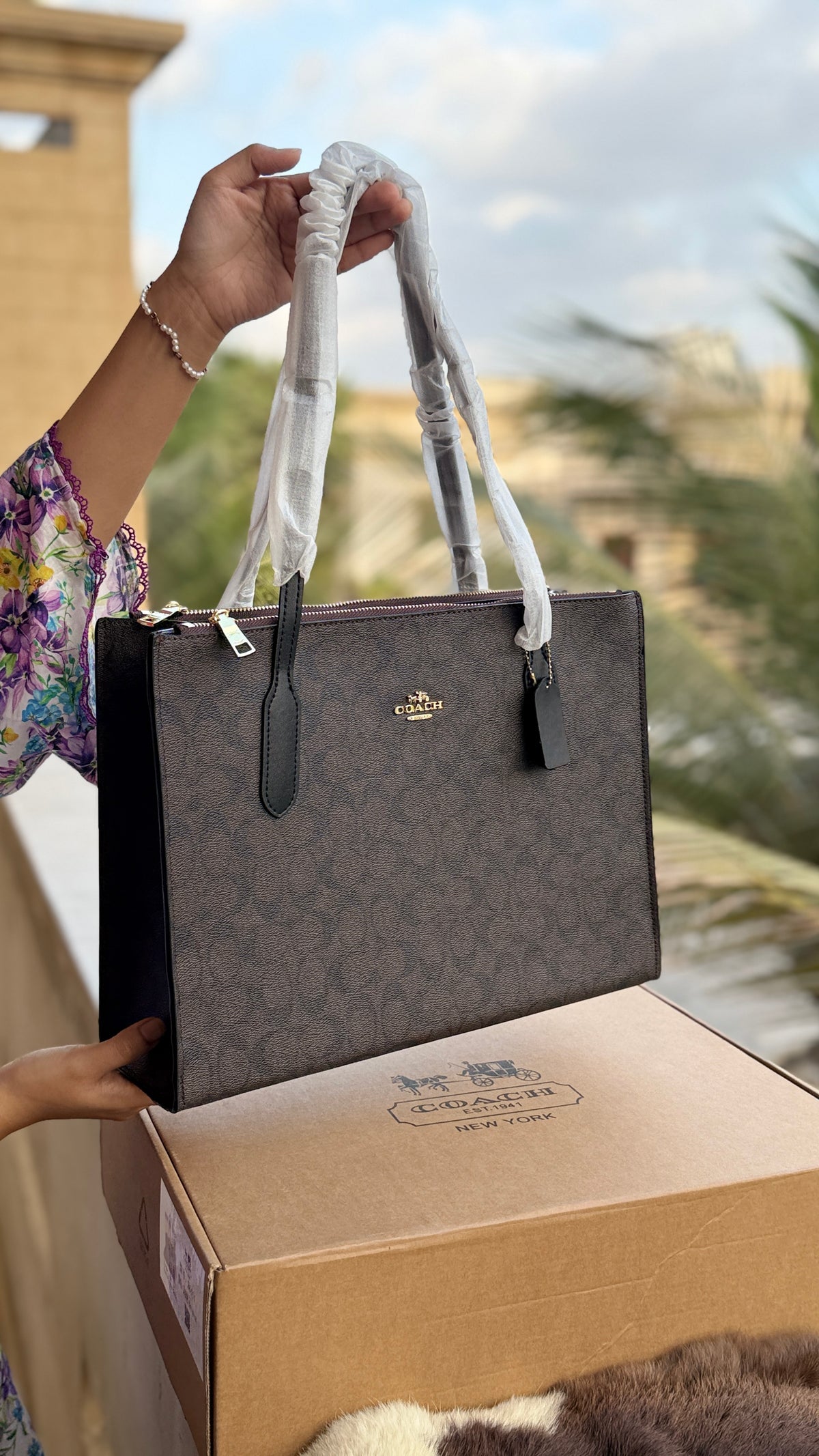 Coach Nina tote Folding Box Packing Master Plus series.