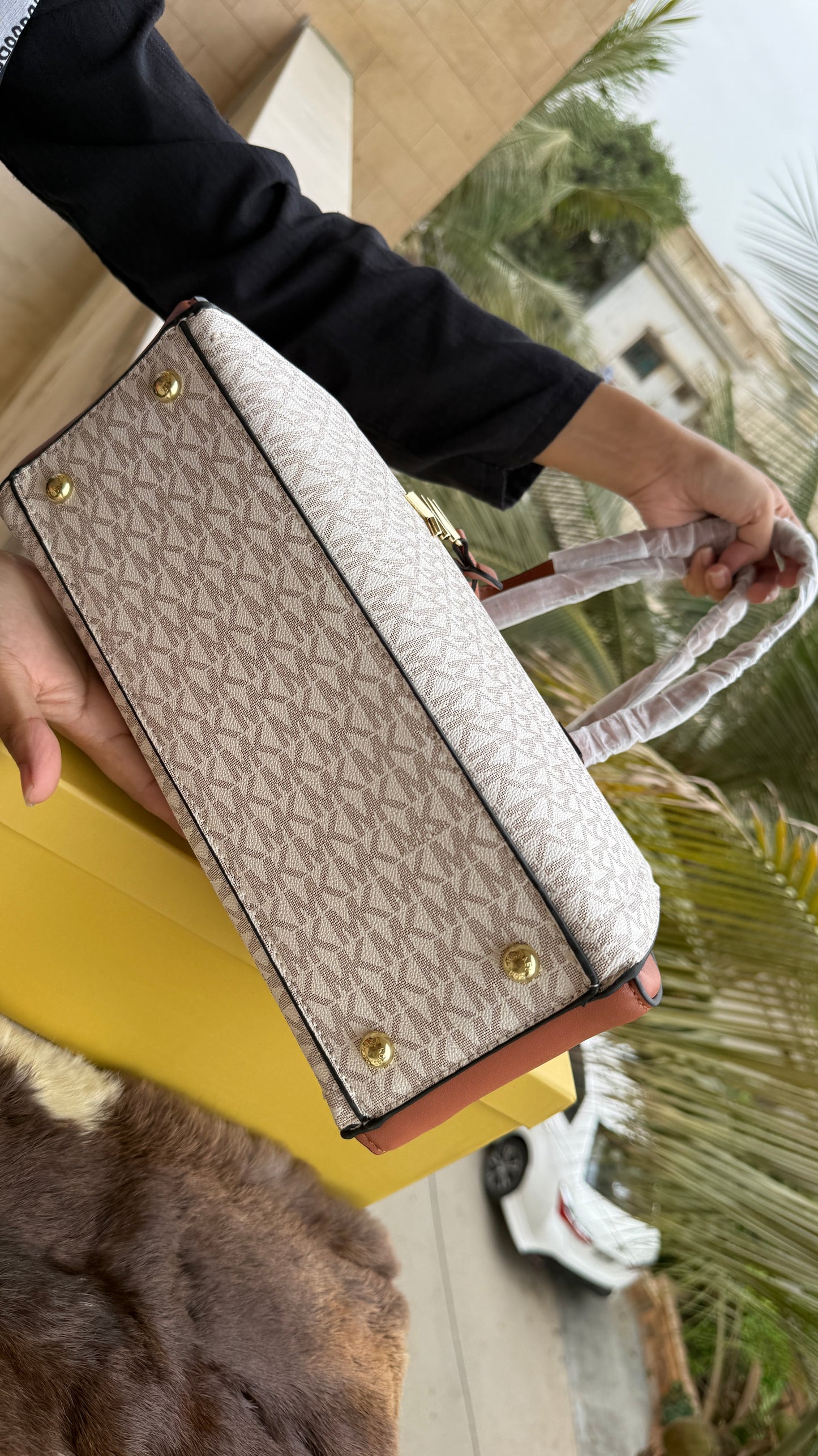 Michael Kors Laila Signature Monogram Hand Bag-With Box-Master Series