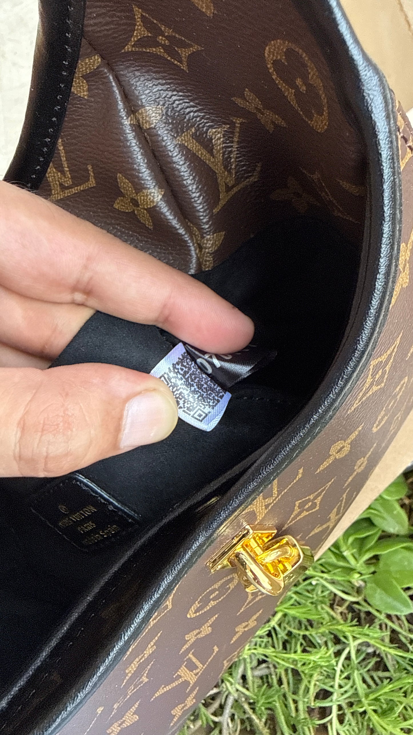 Louis Vuitton The Drop PM-Master Plus Series-Double box Folding