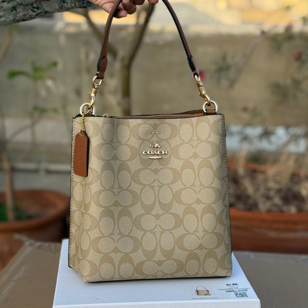 Coach Mollie 22 Bucket Bag Master Plus Series With box