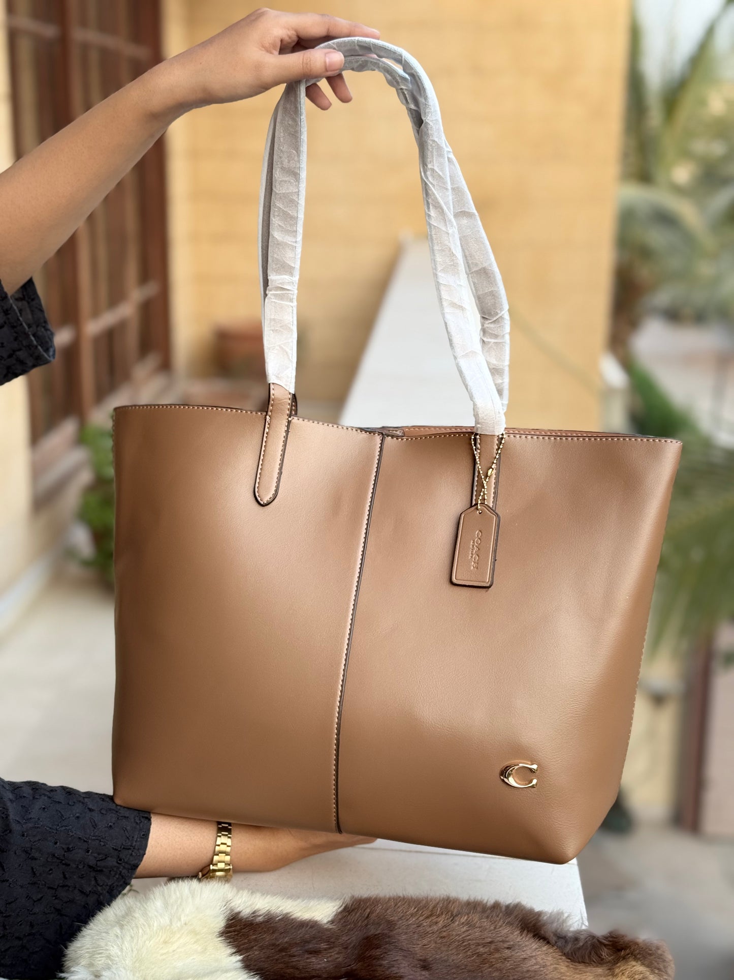 Coach North Tote Bag 32-Master Series