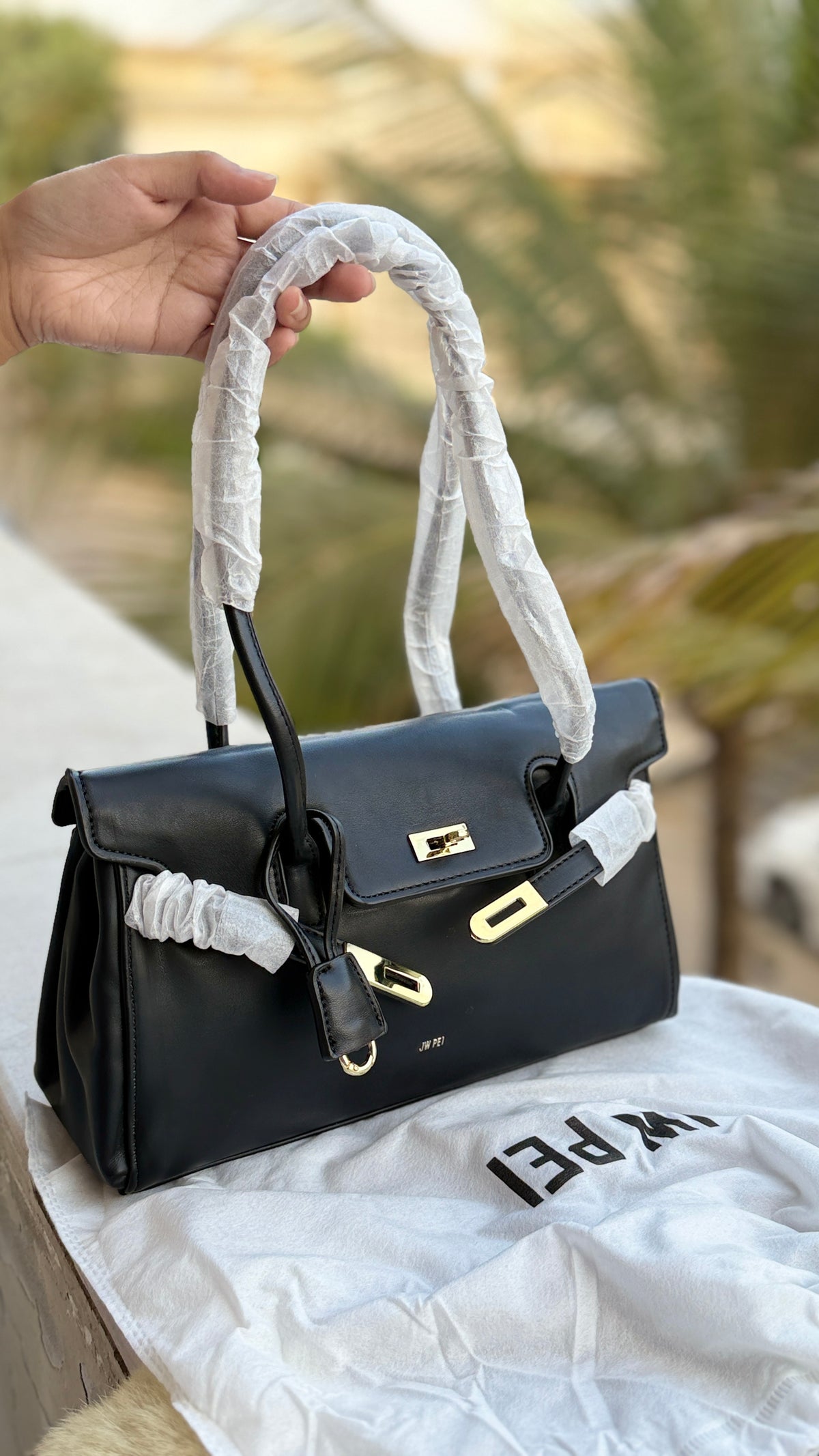 JW PEI Yara Shoulder bag Master Plus Series.