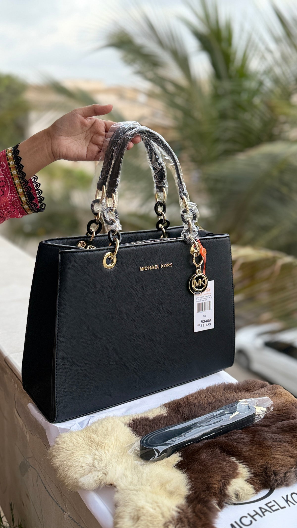 Michael Kors Tote-Master Plus series.