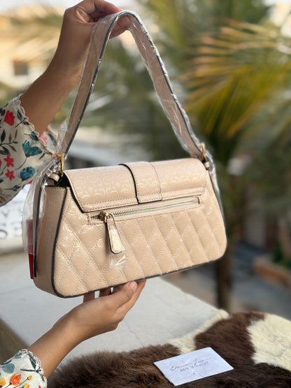 G U E S S ADI Flap Shoulder Bag AAA