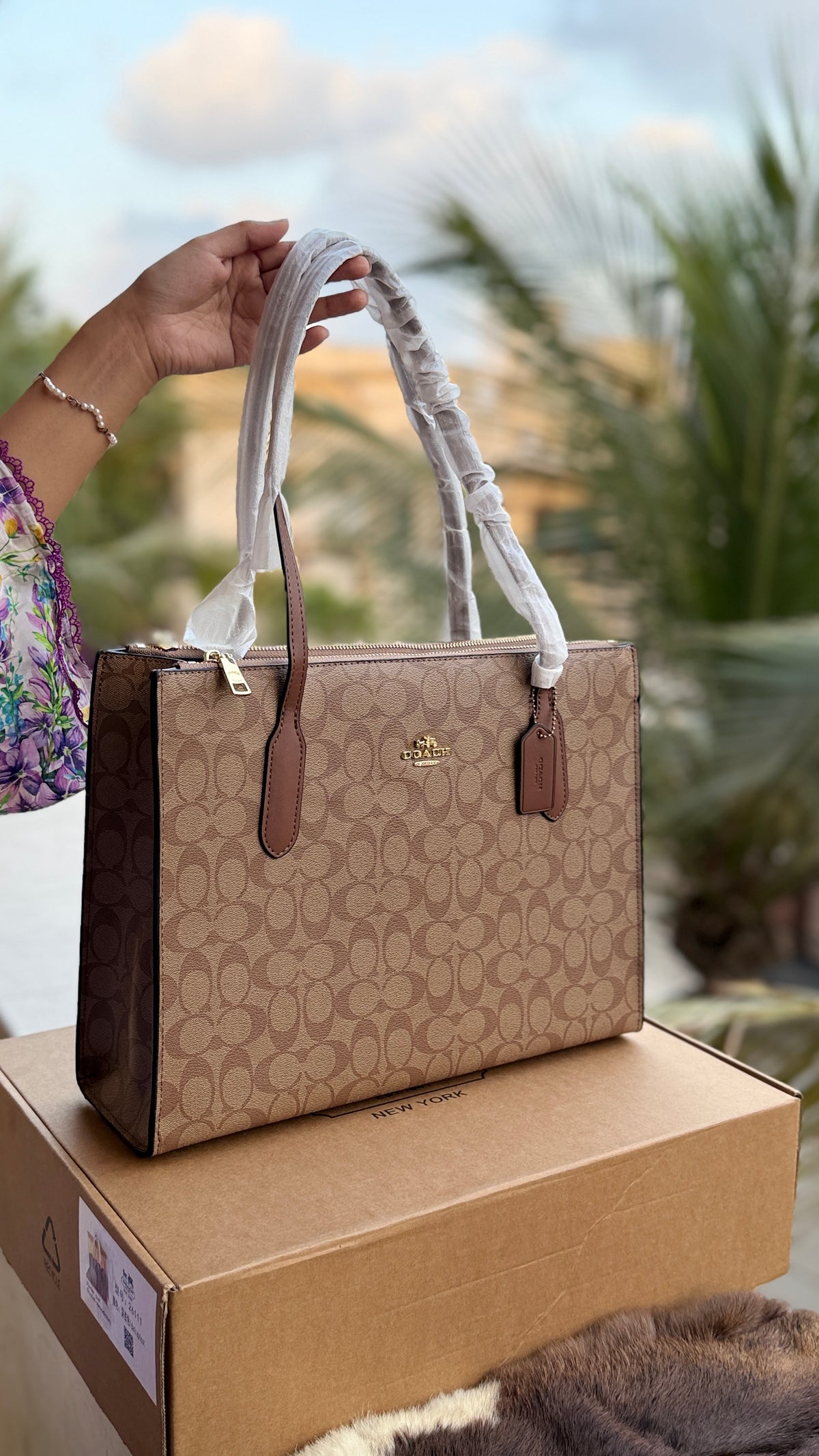 Coach Nina tote Folding Box Packing Master Plus series.