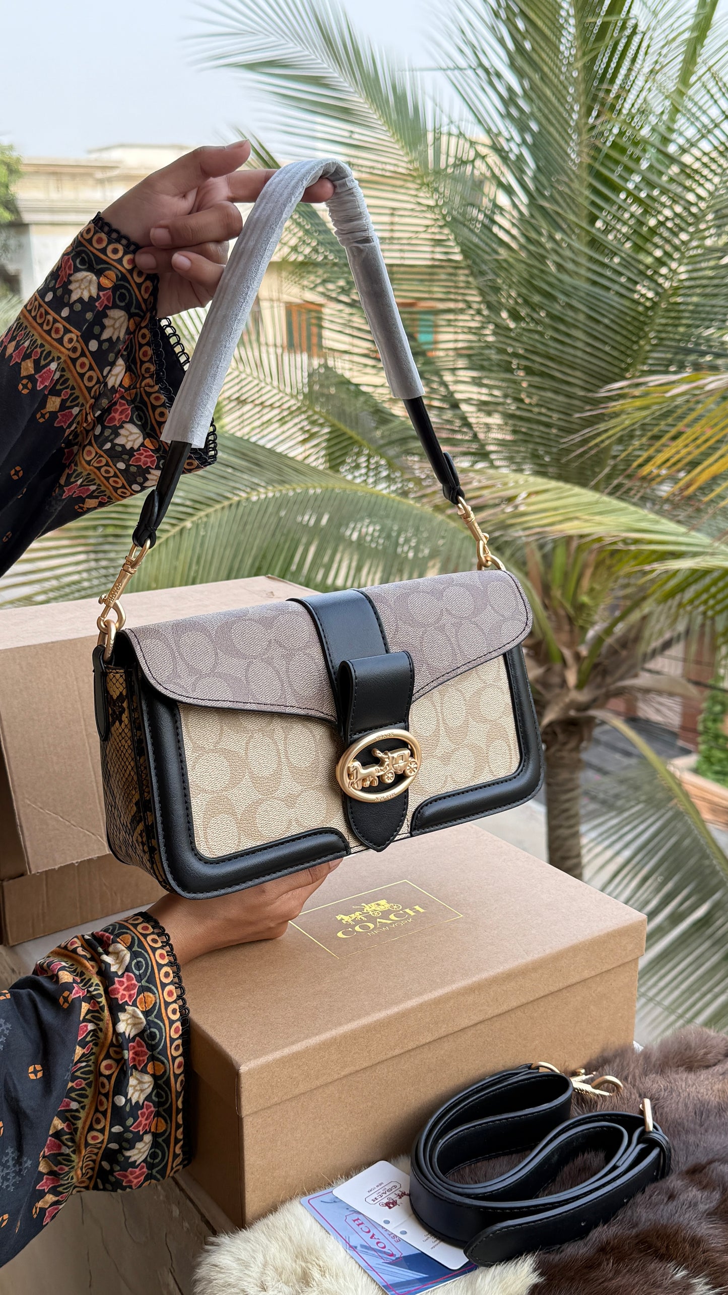 Coach Georgie Shoulder Bag-Double Folding Box-Master Plus Series