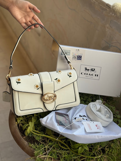 Coach Georgie shoulder bag in white with daisy embroidery.Same as original-Master Plus Series-Box included
