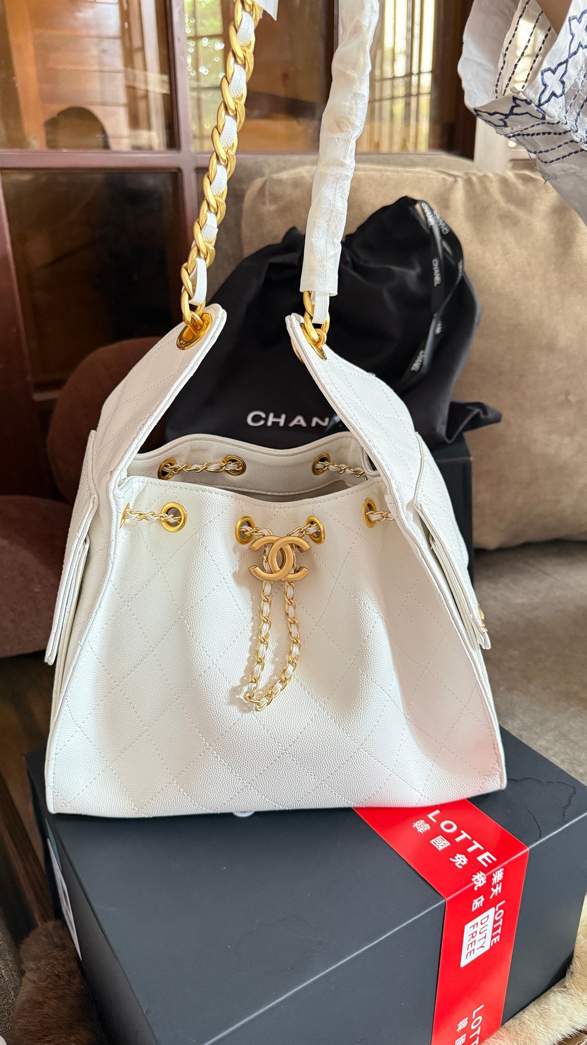 Chanel 25 small quilted hobo bag-AAA Series-Folding box Packaging.