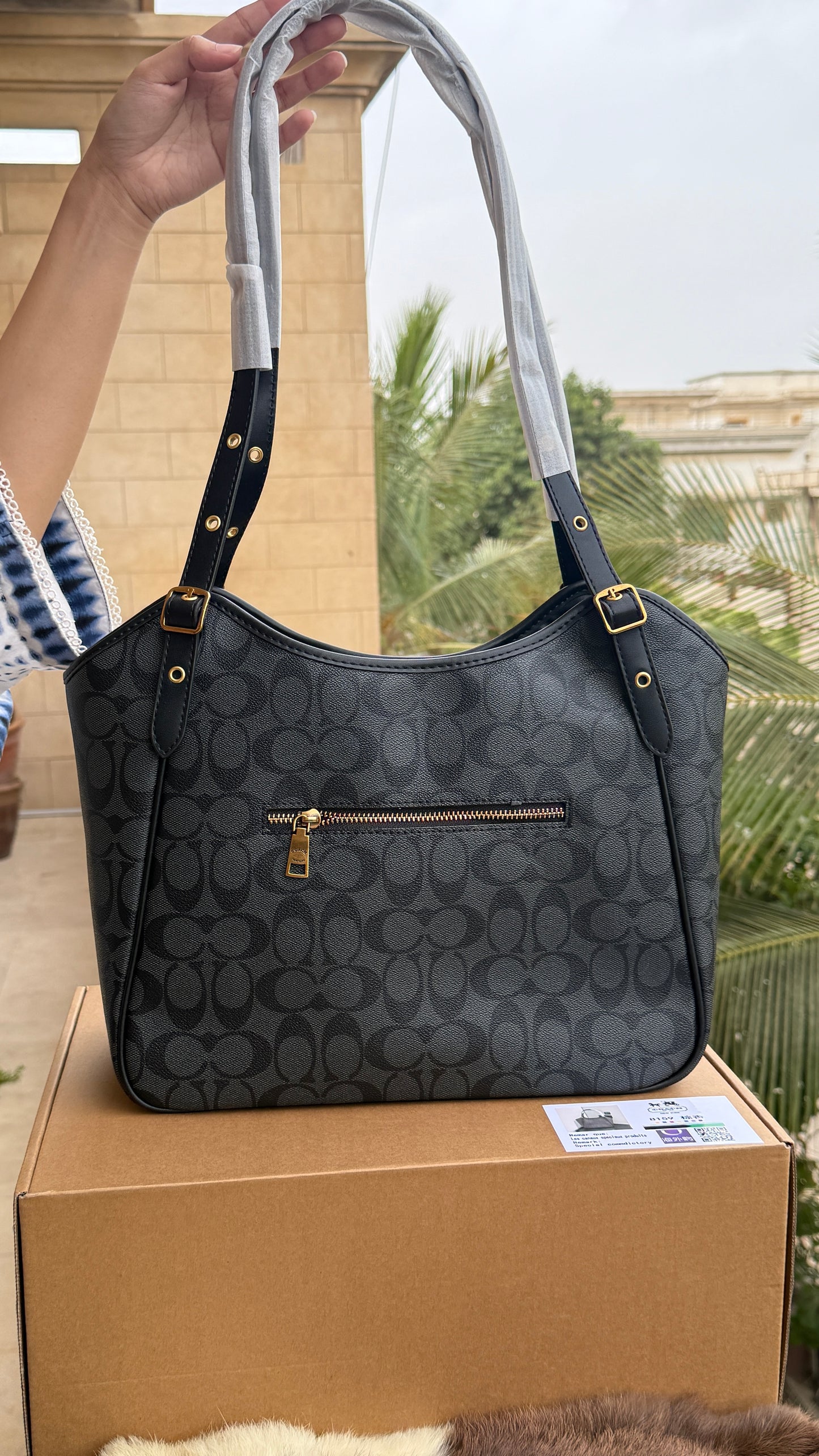 Coach Outlet Meadow Shoulder Bag-Folding Box-Master Series